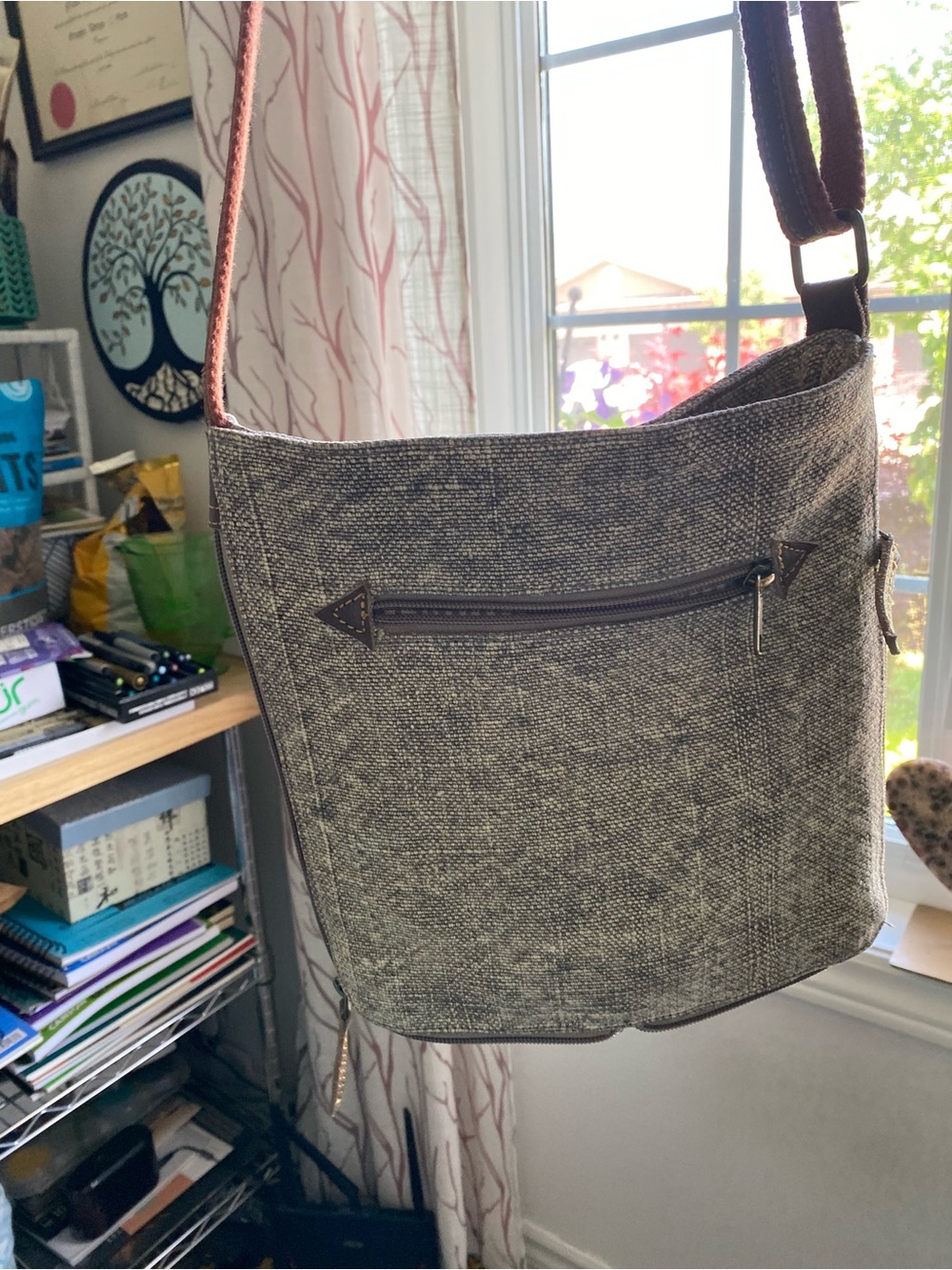 Handmade Hemp Crossbody Bucket Bag - Picture 2 of 7